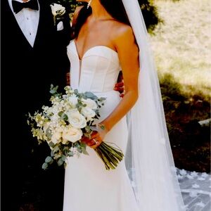 Mikaela Paloma Blanca dress. Size 6